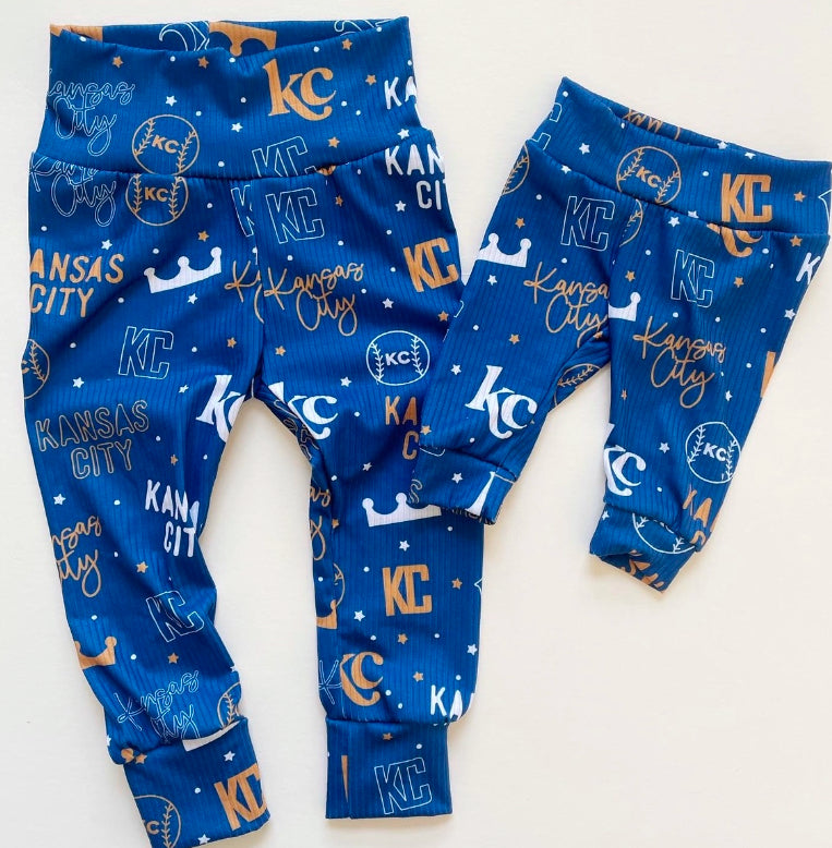 Leggings: KC Words on Blue