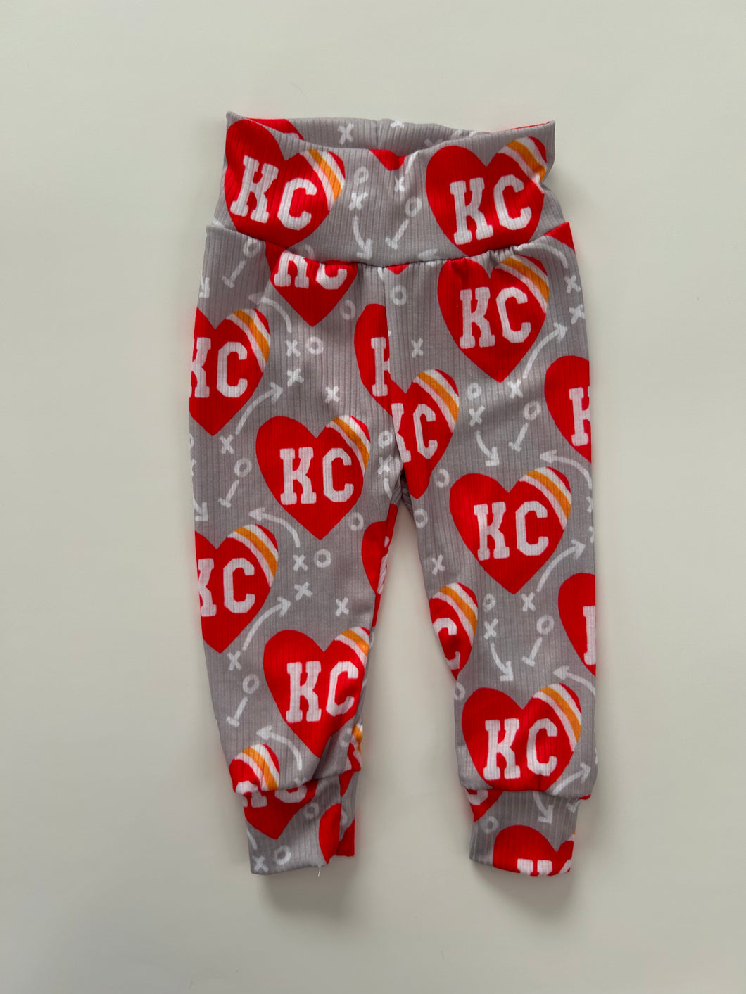 Leggings: KC Jersey Hearts